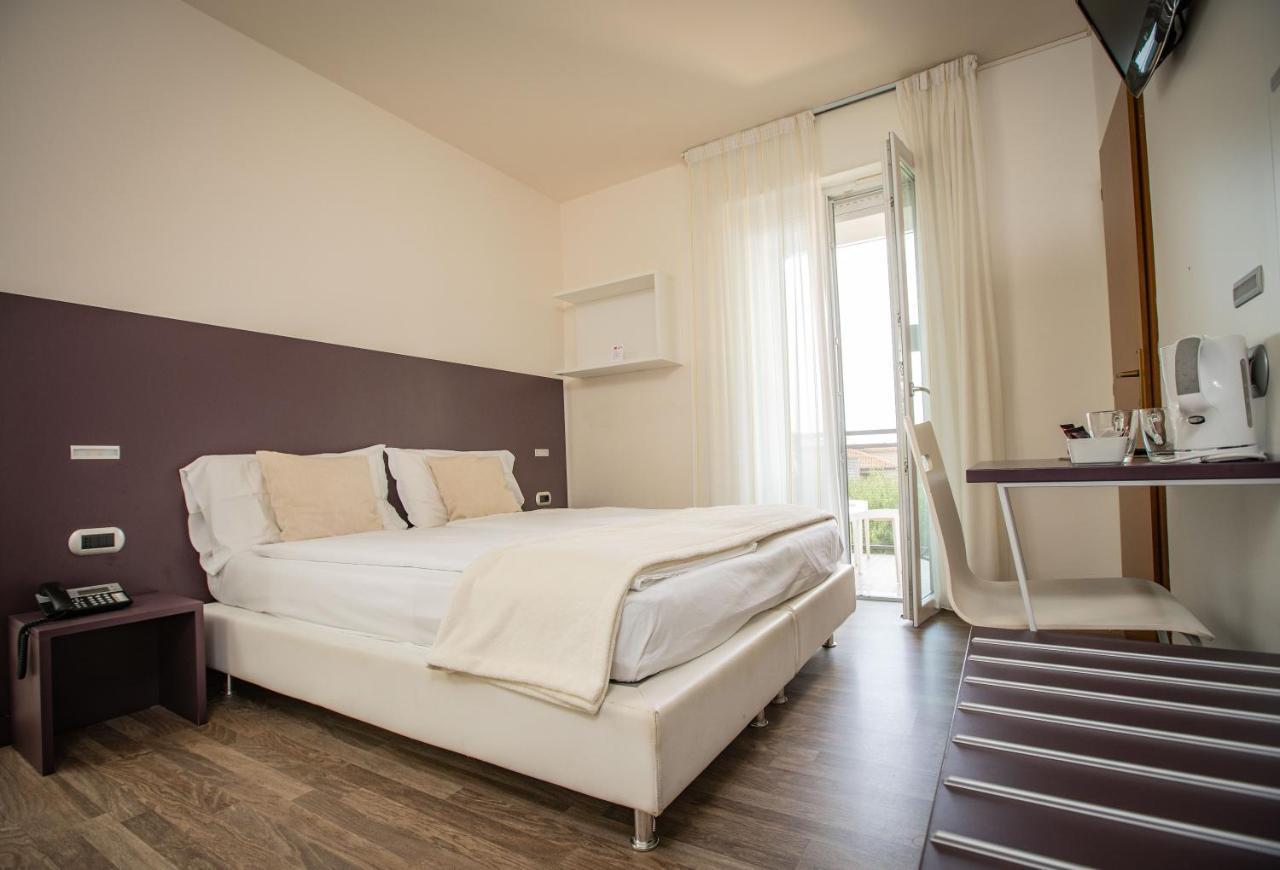 Hotel Villa Alberta Nago Εξωτερικό φωτογραφία